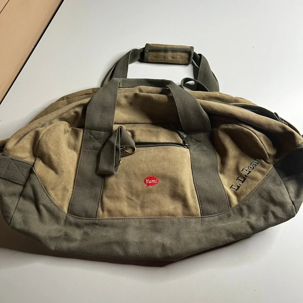 LL Bean Canvas Duffle Bag Khaki Olive Green‎ World Hunger Relief Travel Gym Bag